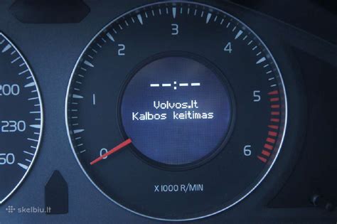 infografika: veiksmų planas keičiant Volvo prietaisų skydelį iš kito komplektacijos modelio