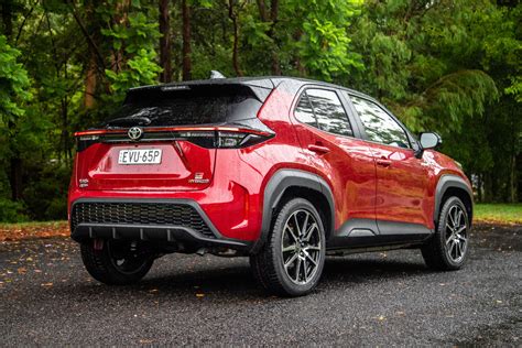 Toyota visureigių modelių asortimentas (C-HR, Yaris Cross, Corolla Cross, bZ4X)