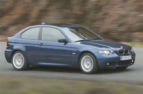 Infografika apie BMW E46 kėbulo dalių išdėstymą