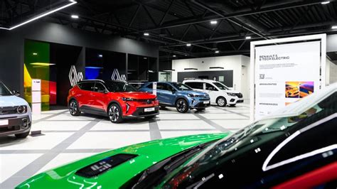 Škoda Rapid interjero nuotrauka, demonstruojanti erdvų saloną ir keleivių vietą