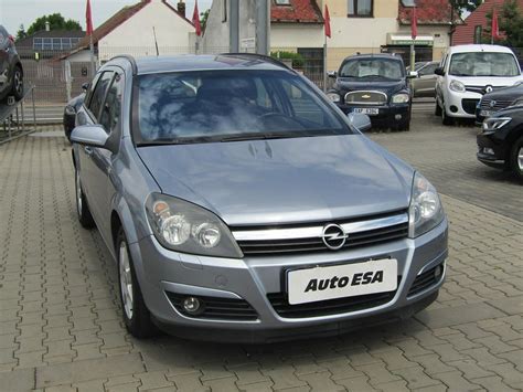 Opel Astra 1.7 CDTI hečbekas - stilingas ir praktiškas pasirinkimas