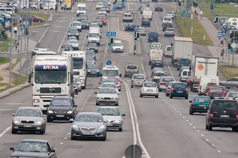 Lentelė, vizualizuojanti pagrindinius mokesčius, susijusius su automobilių pirkimu/pardavimu/importu Lenkijoje