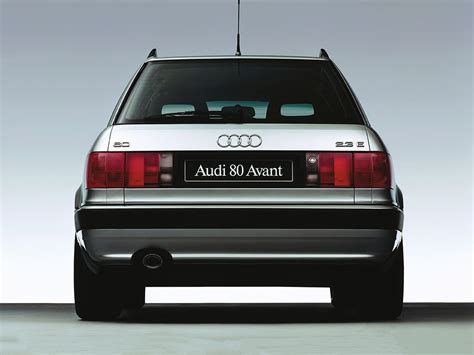 Audi 80 B4 sedano ir universalo (Avant) eksterjeras