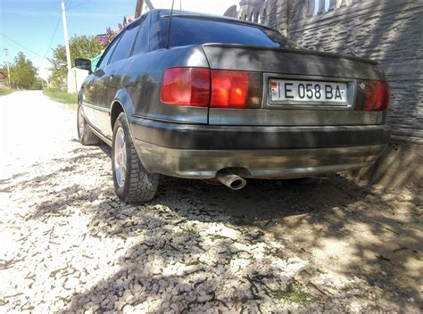 Audi 80 B4 variklio skyrius