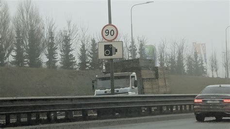 Greičio matuoklio užfiksuotas automobilis