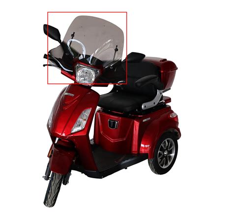 Registruojamo elektrinio motorolerio nuotrauka mieste