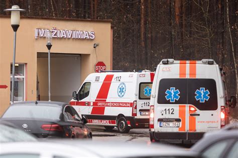 Medikų komanda, aptarianti paciento būklę