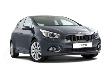 Vairavimo instruktoriaus ir mokinio nuotrauka su Kia Cee'd automobiliu
