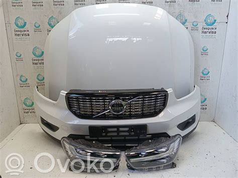 Volvo V70 iš priekio nuotrauka su detalių schema
