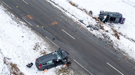 Avarijos vieta, Kaišiadorių rajonas, Kruonio sankryža, sudužę automobiliai 