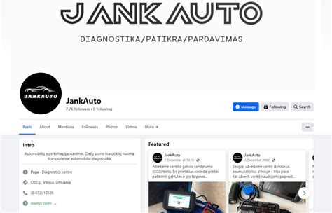Paslaugų centre dirbantis meistras atlieka automobilio kompiuterinę diagnostiką