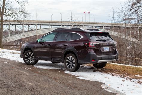 subaru outback modelių evoliucijos palyginimas
