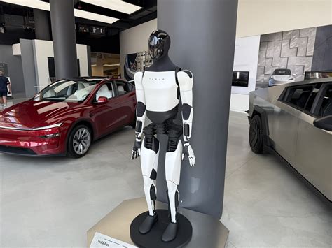 Tematinė nuotrauka su Tesla automobiliais, bandomuoju važiavimu arba dovanų kuponu