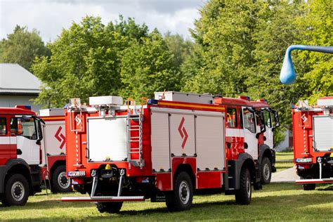 Priešgaisrinės apsaugos simbolika, nurodanti atstumų svarbą