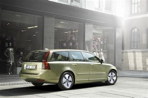 Volvo V50 2013 m. išorės nuotrauka