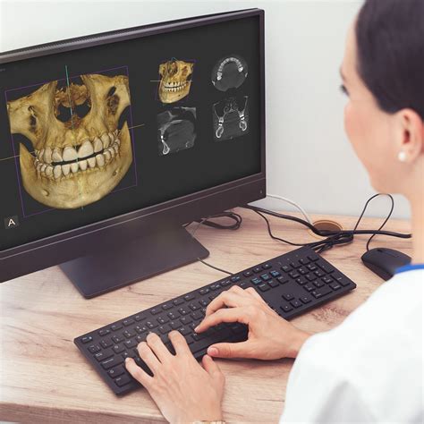 Kompiuterinės diagnostikos įrangos nuotrauka