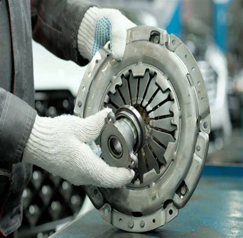 automobilio sankabos komplekto detalės nuotrauka