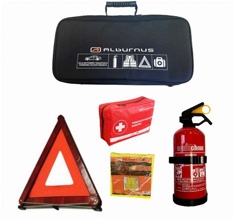 Ilustracija, kaip atrodo pilnas automobilio saugos rinkinys su visomis jo dalimis