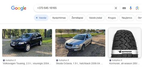Teminė nuotrauka: žmogus parduoda automobilį, perduoda raktelius