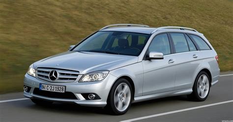Mercedes-Benz C klasės salonas