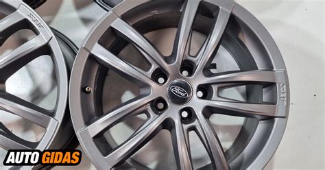 R18 dydžio lengvojo lydinio ratlankiai ant Ford Mondeo automobilio