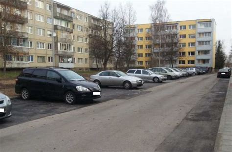 lentelė: automobilių skaičius aikštelėje ir minimalūs atstumai iki gyvenamojo namo