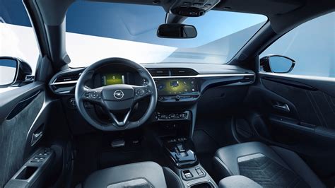 Škoda Scala salono ergonomika: fiziniai klimato kontrolės mygtukai, patogios sėdynės