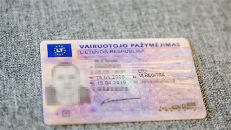 Infografika: Vairuotojo pažymėjimų keitimo į lietuvišką procesas