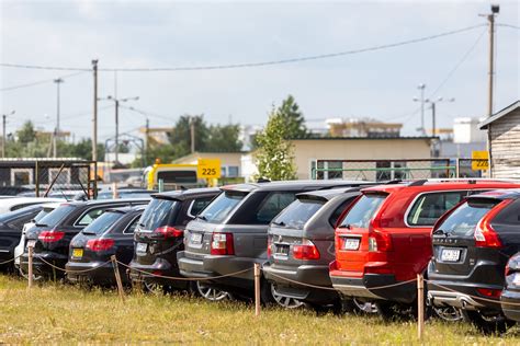 Grafikas: Vidutinė naudoto automobilio kaina Lietuvoje per ketvirčius