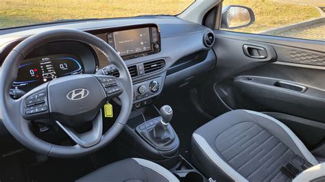 Hyundai i10 su skirtingų tipų padangomis schemos