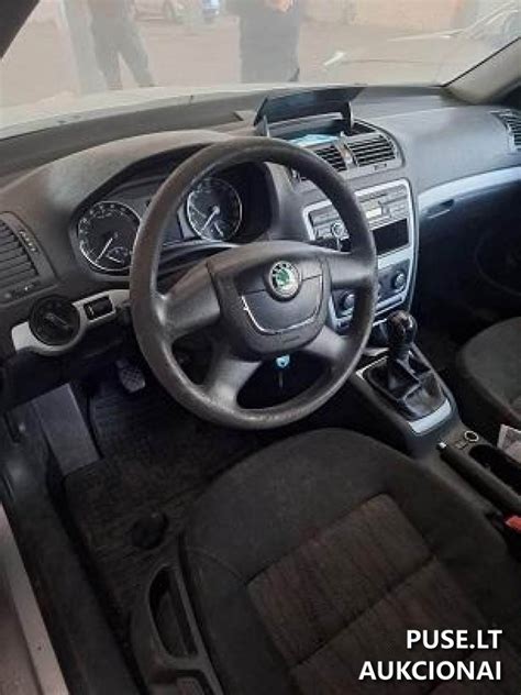 „Škoda Octavia“ (2009 m.) interjero nuotrauka