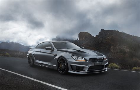 Arnoldo Ivanausko nuotrauka: BMW M6 su „Mirr6r“ kėbulo komplektu saulėlydyje