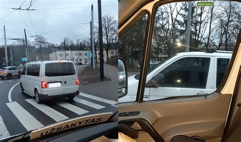 Tematinė nuotrauka: užsnigtas automobilis su atitirpusiais langais