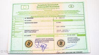 Infografika: Vokiški automobilio registracijos dokumentai (Zulassungsbescheinigung Teil I ir II)