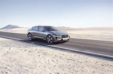 Jaguar I-PACE elektrinio visureigio nuotrauka