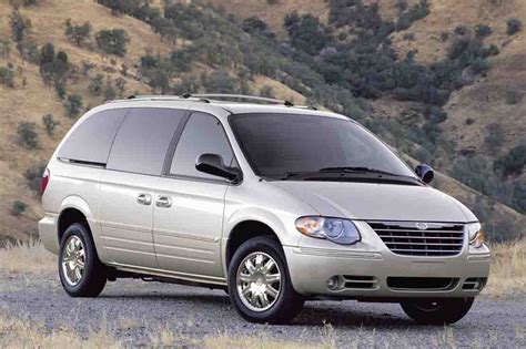 Chrysler Grand Voyager (2000-2008 metų modelis) nuotrauka