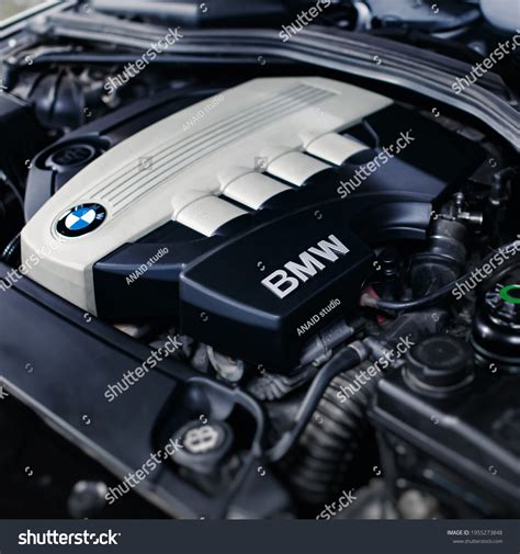 BMW E60 520d variklio skyrius