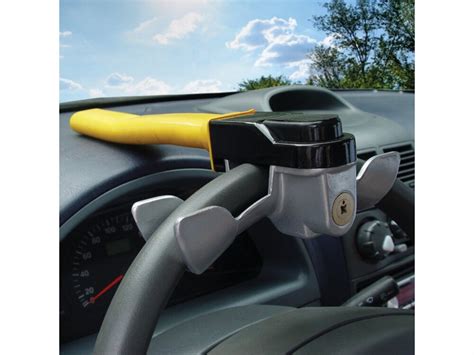 Vairo užraktas ant automobilio vairo