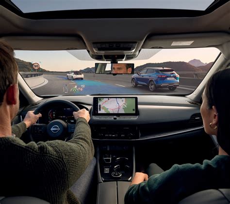 Nuotrauka, vaizduojanti „NissanConnect“ paslaugų sąsają automobilio ekrane