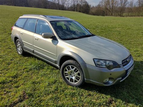 Subaru Legacy/Outback interjero vaizdas, pabrėžiantis ergonomiką