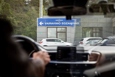 vairavimo mokyklos egzamino vertinimas
