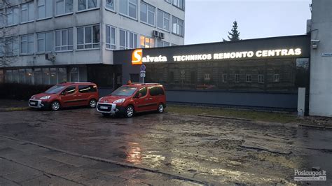 Infografika: žibintų remonto etapai