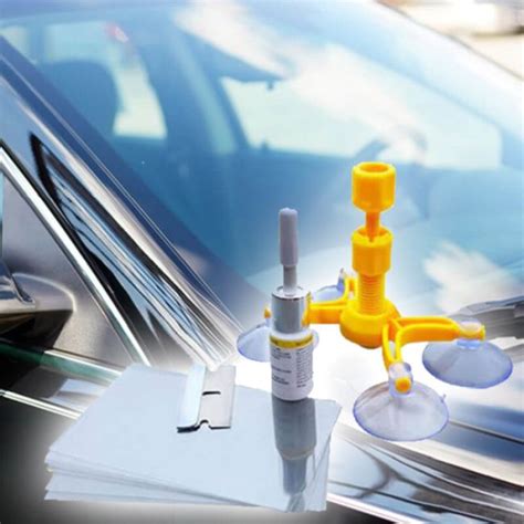 Automobilio priekinio stiklo klijavimo procesas