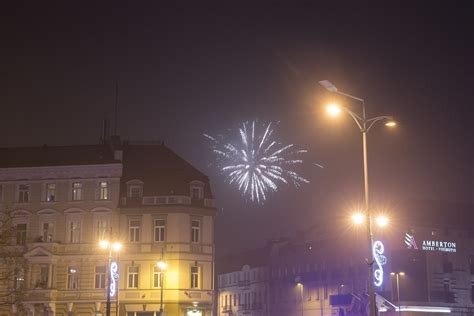 Nuotrauka, iliustruojanti blogą matomumą kelyje dėl tiršto rūko