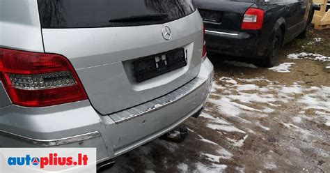 Siluetas ir priekinė dalis „Mercedes-Benz GLK“