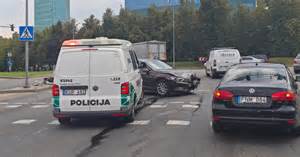 Teminė nuotrauka su motociklu ir vairuotoju