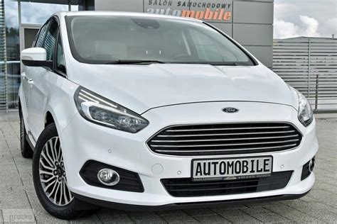 Nuotrauka Ford S-Max Mk2 su 2.0 EcoBoost variklio emblema