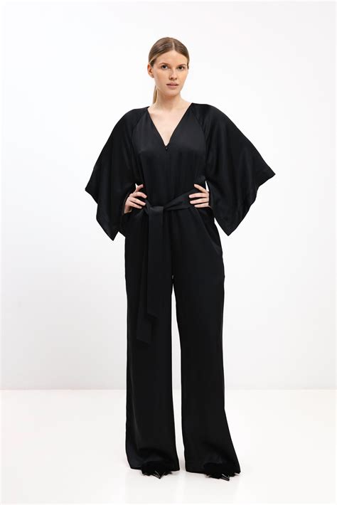 vizualizacija: scheminis generatoriaus išorinės dalies vaizdas su diržu