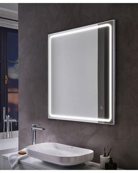 nuotrauka, vaizduojanti naują, modernų automobilį su pilnu LED apšvietimu, tinkantį veiklos nuomai