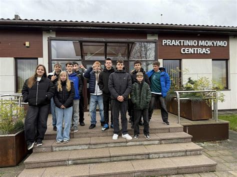 Ukmergės technologijų ir verslo mokyklos pastato bei mokymo bazės reprezentacinė nuotrauka